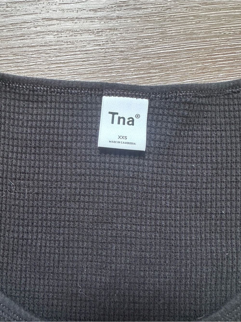 TNA Ribbed Crop Top - Picture 3 of 3
